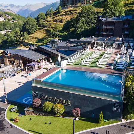 Anyospark Mountain & Wellness La Massana