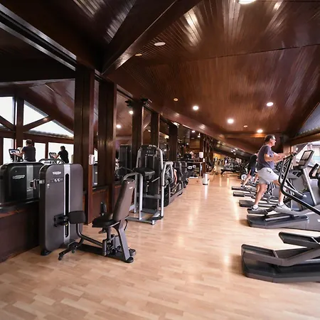 Anyospark Mountain & Wellness アパートホテル