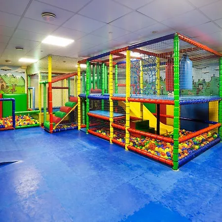 Anyospark Mountain & Wellness アパートホテル 4*